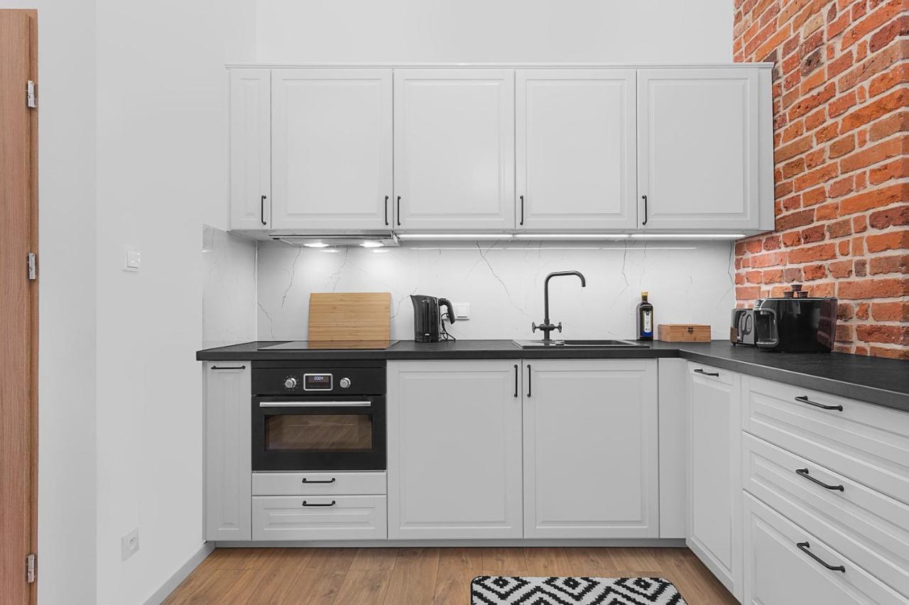 Grey Panther Apartment In The Heart Of Wroclaw — Photos 1